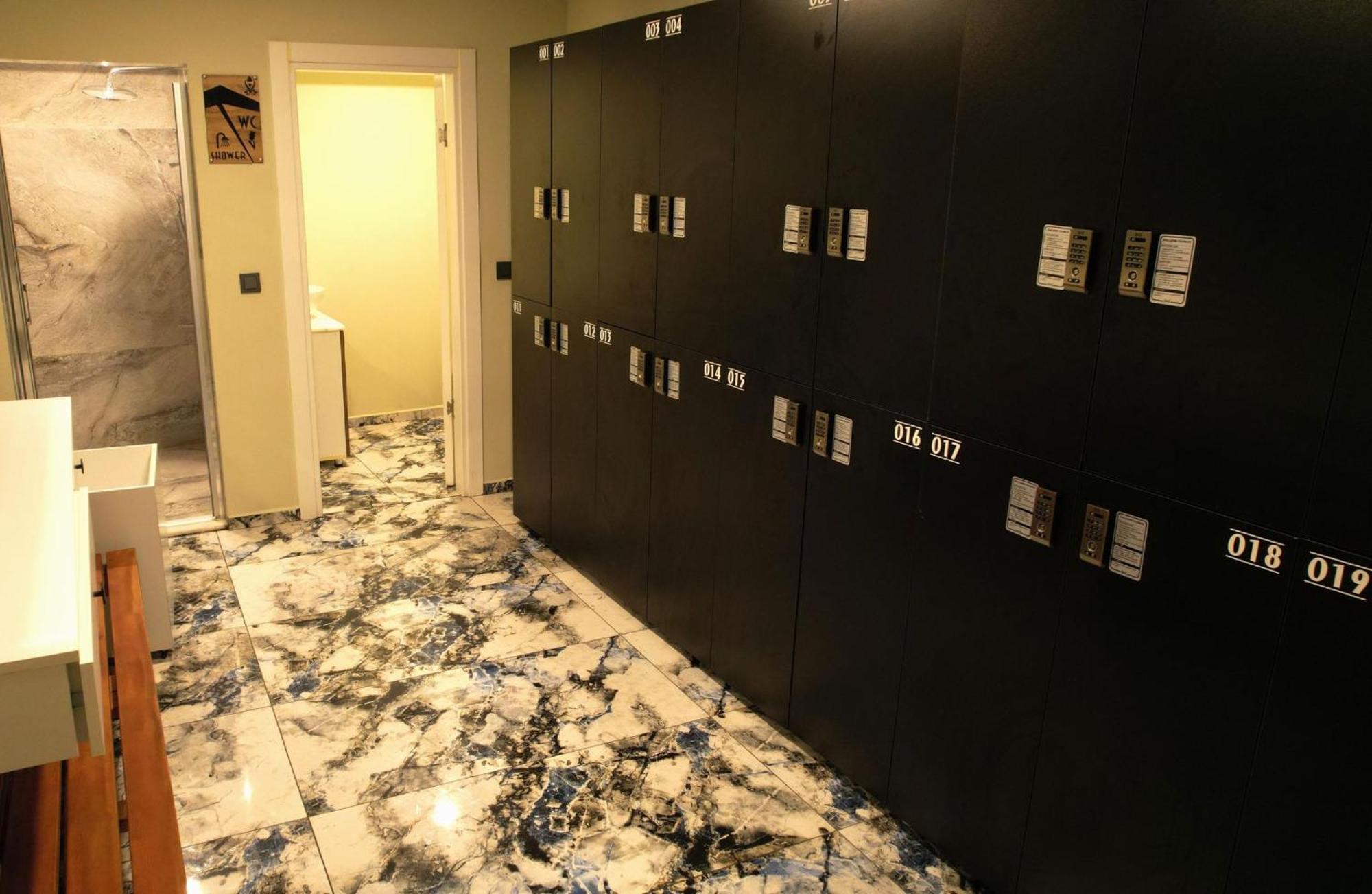Atacity Hotel อิสตันบูล ภายนอก รูปภาพ