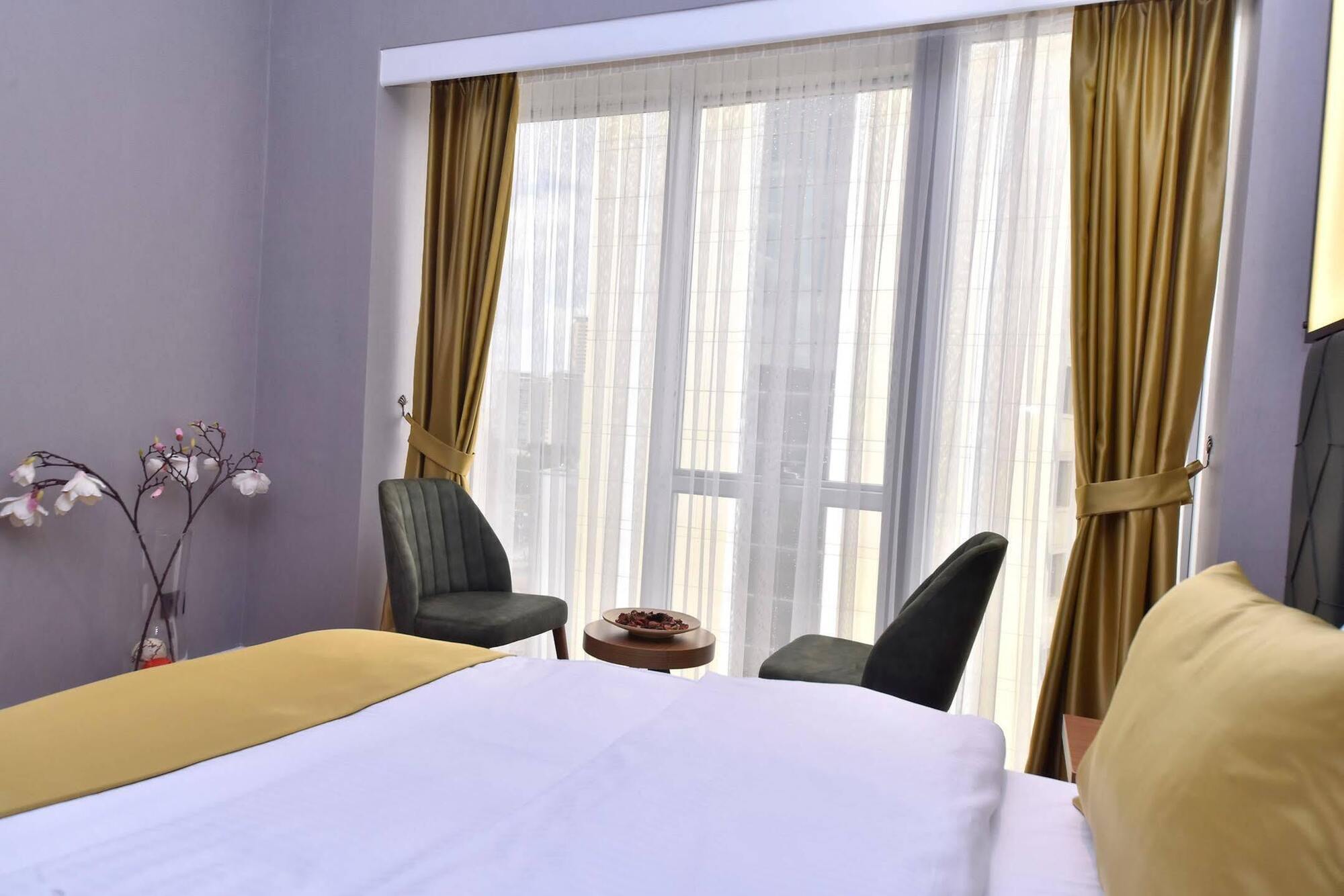 Atacity Hotel อิสตันบูล ภายนอก รูปภาพ