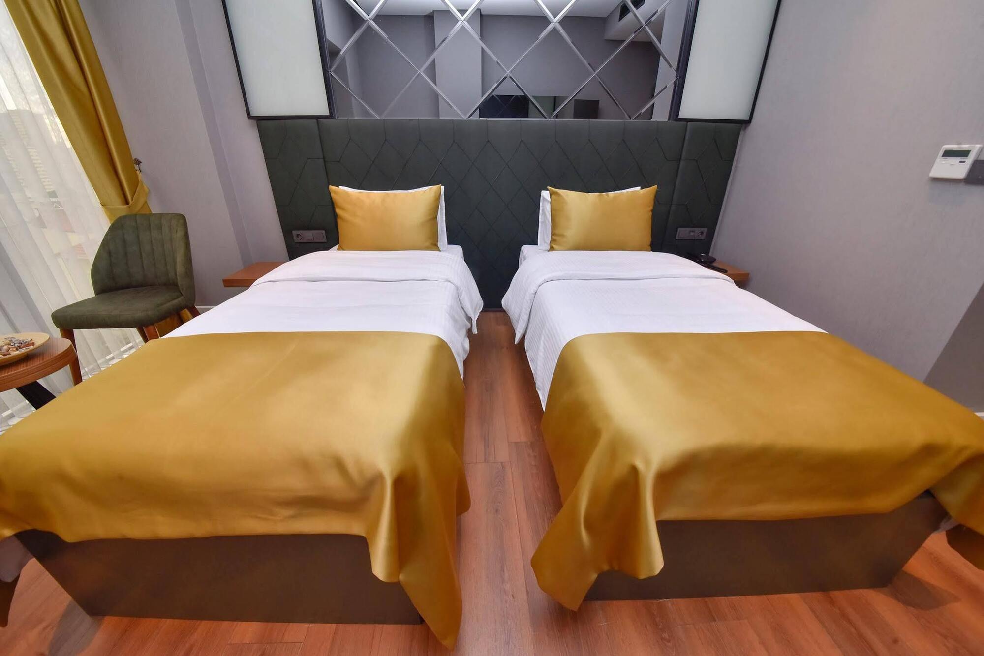 Atacity Hotel อิสตันบูล ภายนอก รูปภาพ