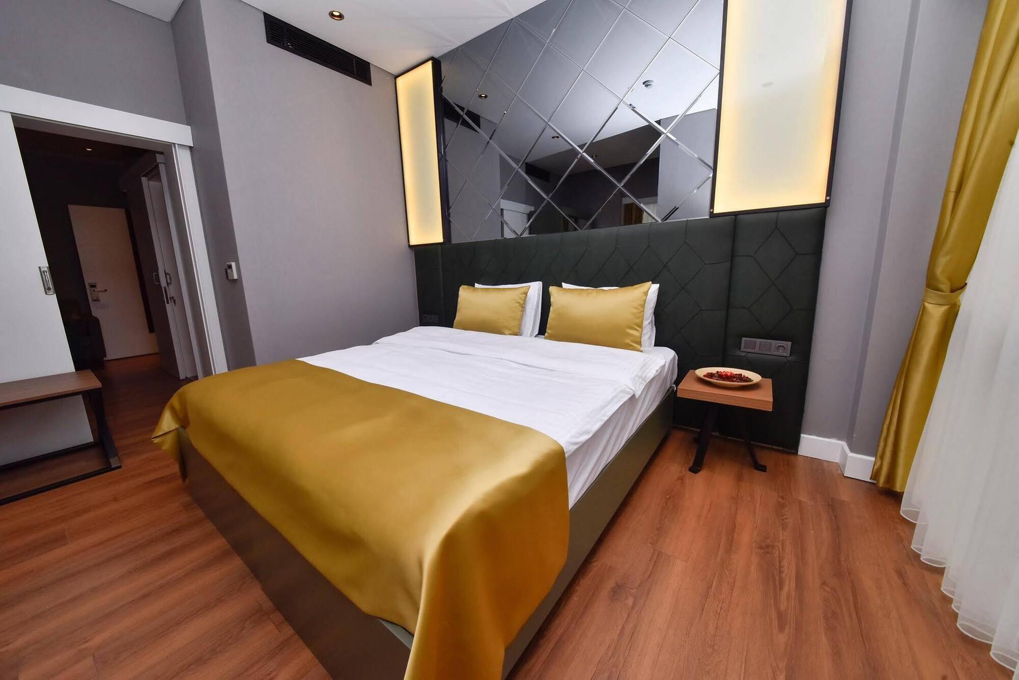 Atacity Hotel อิสตันบูล ภายนอก รูปภาพ